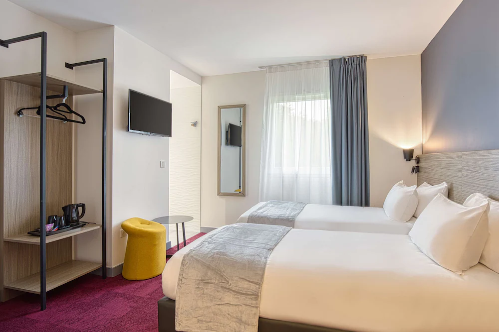 Sure Hotel by Best Western Les Portes de Montauban — 1