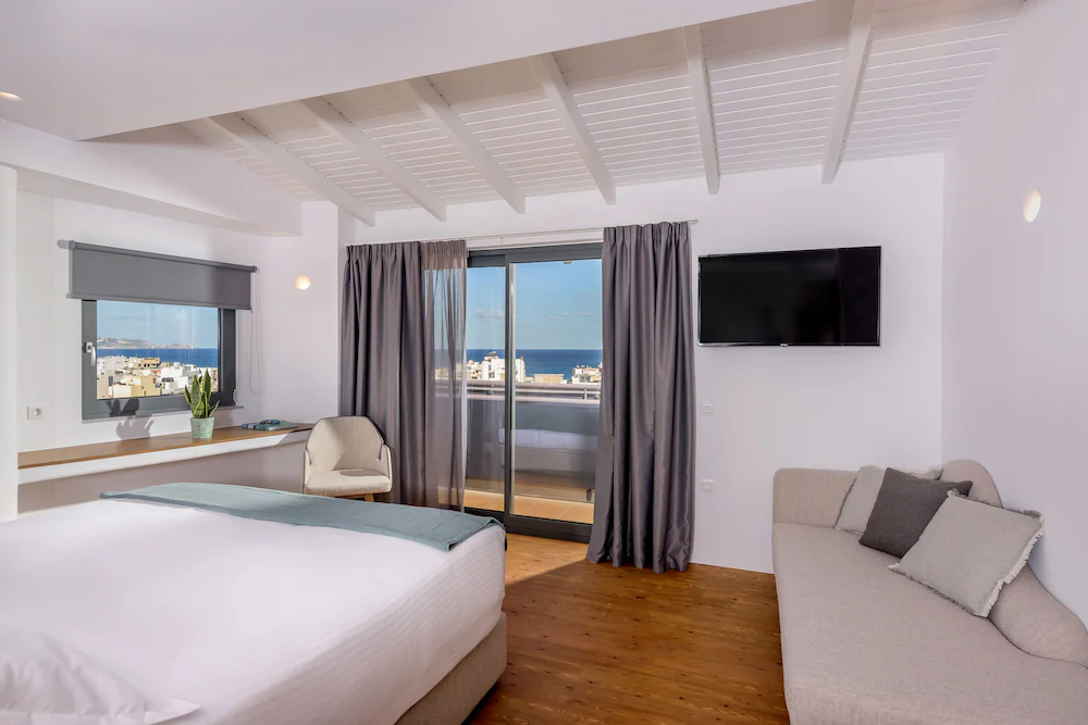 Iraklion Hotel — 2