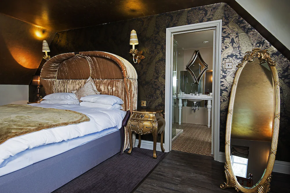 The Spread Eagle Hotel — 1