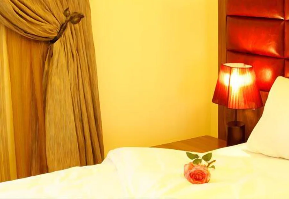 Hotel Le Noble — 3