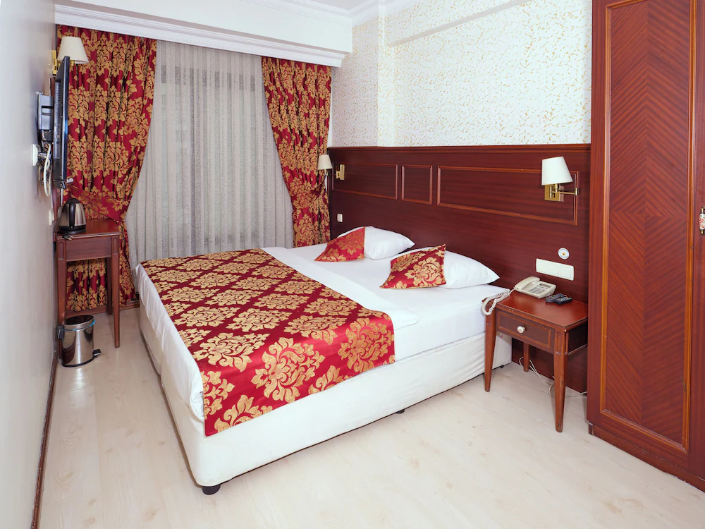 New City Hotel — 4