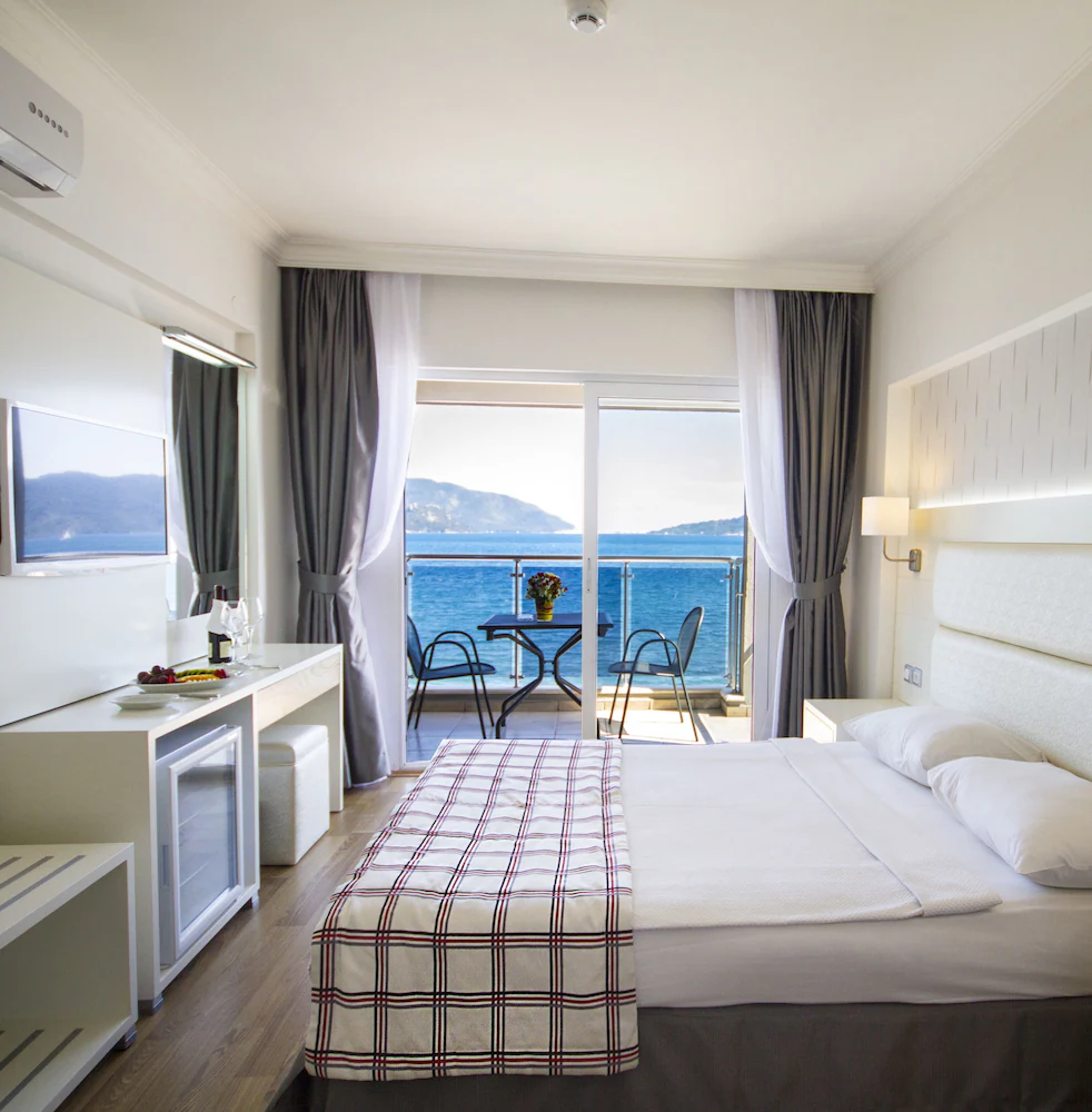 Yunus Otel — 3