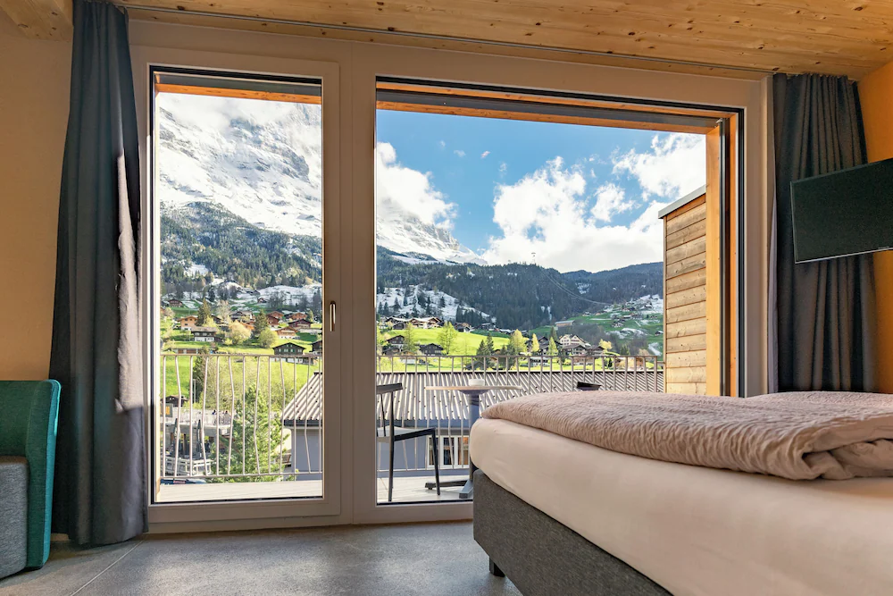 Eiger Lodge Chic — 3