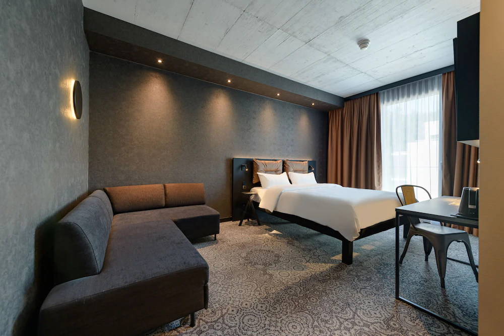 Ibis Styles Friedrichshafen — 1