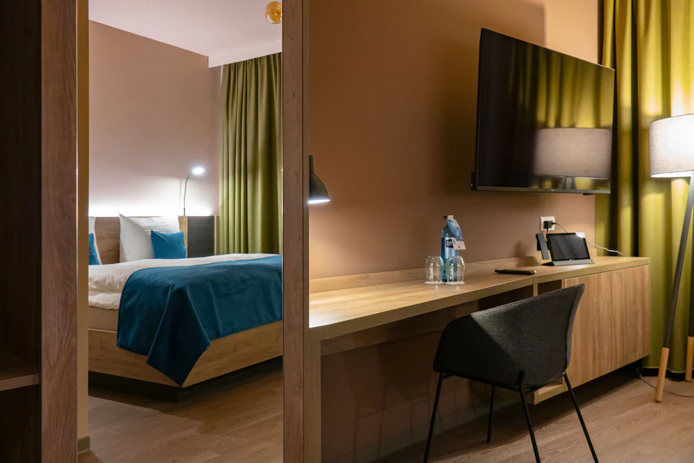 H24 Stadthotel Bernau — 1