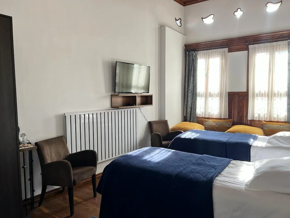 Kerem Ile Asli Hotel — 4