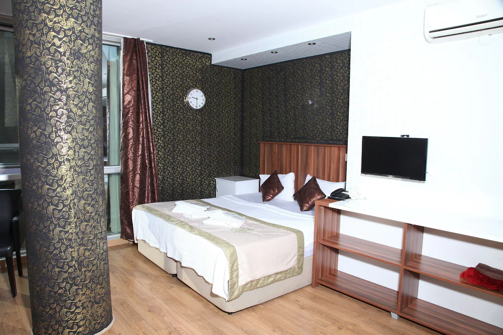 Garden Hill Hotel — 2