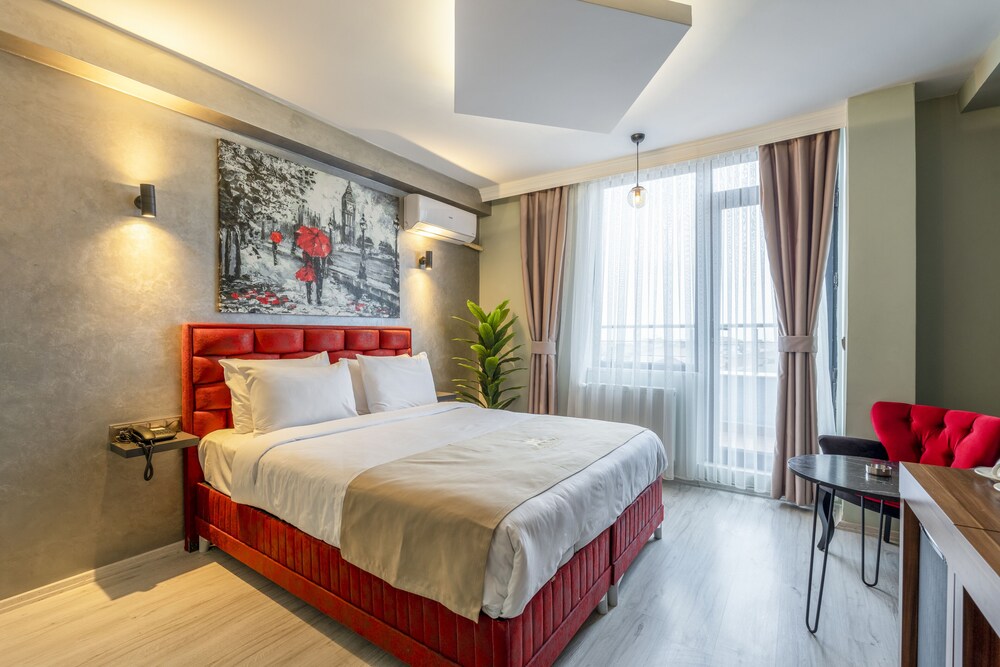Monezza Hotel — 4