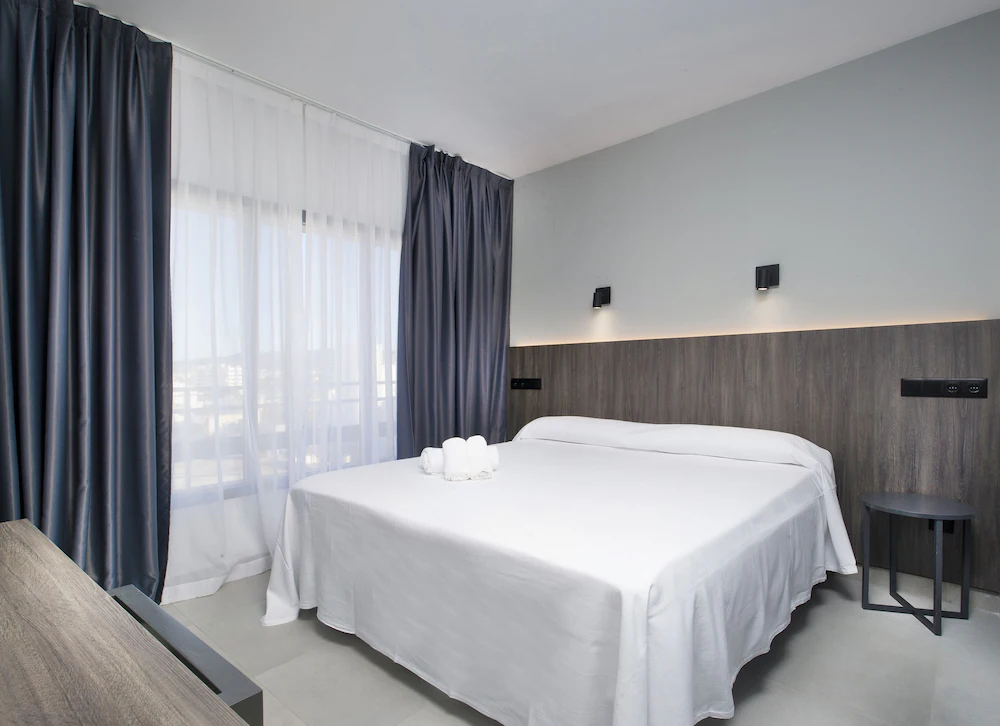 Hotel Base Ibiza — 4