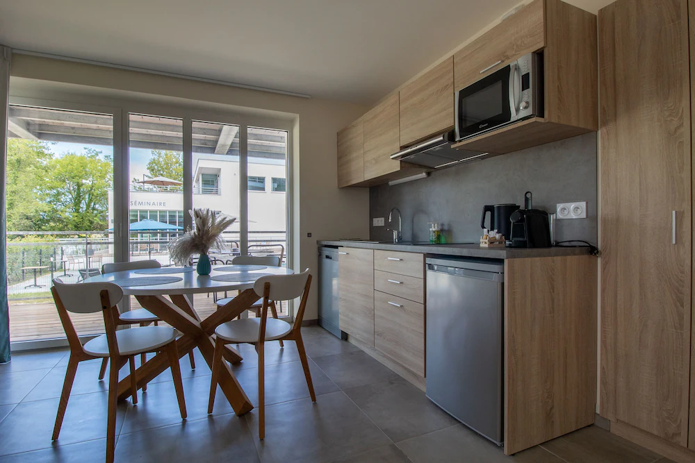 Shana Hotel & Residence — 5