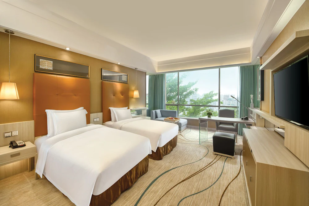 Royal Garden Hotel — 8