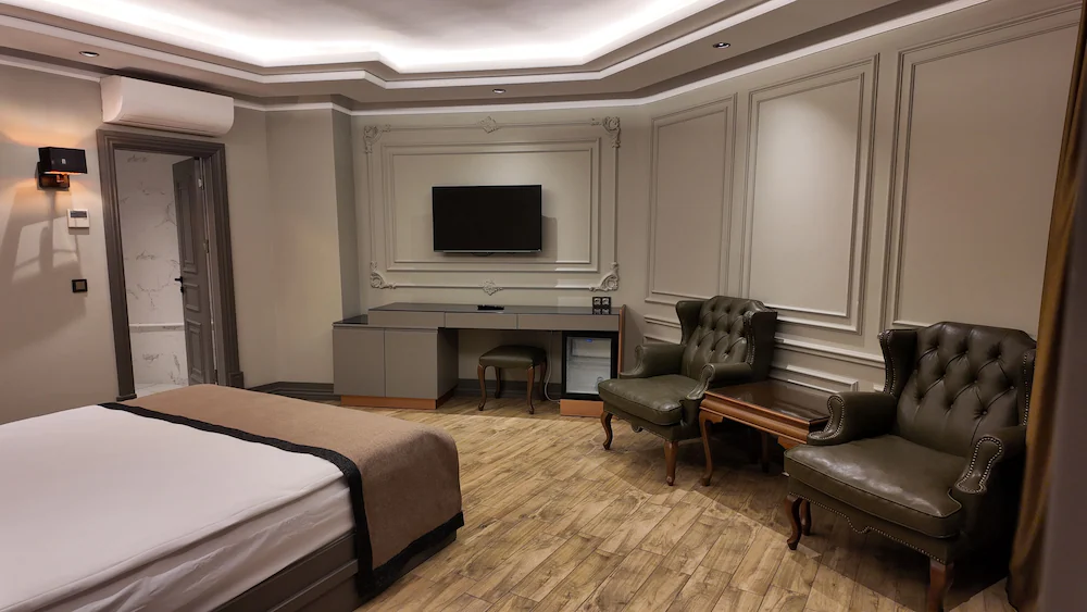 Lala Grand Hotel — 4