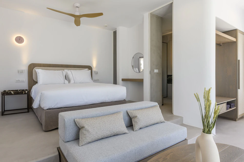 Muro Suites — 2