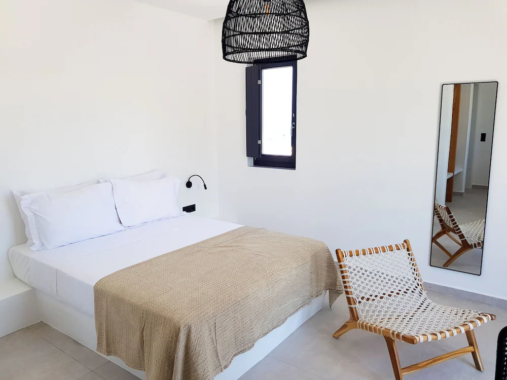 Mylithos Suites — 3