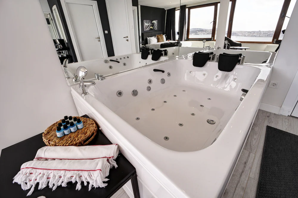 Molton Kabatas Hotel — 5