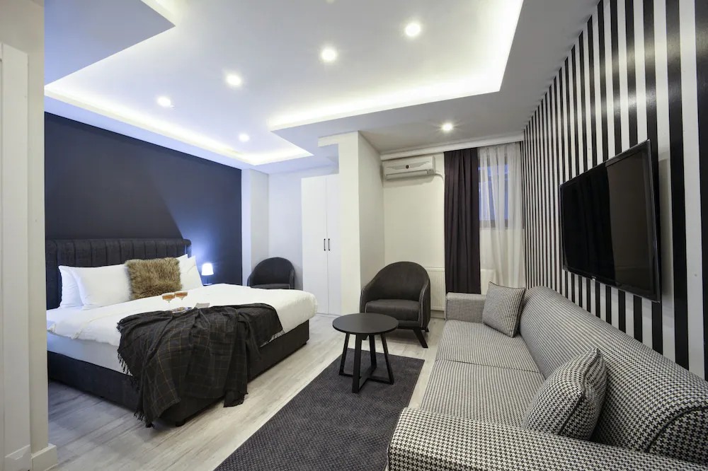 Molton Kabatas Hotel — 8