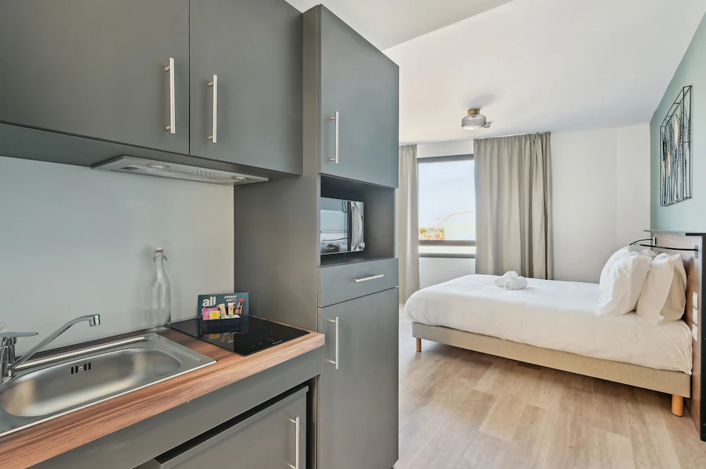 All Suites Appart Hotel Paris Ouest Colombes — 4