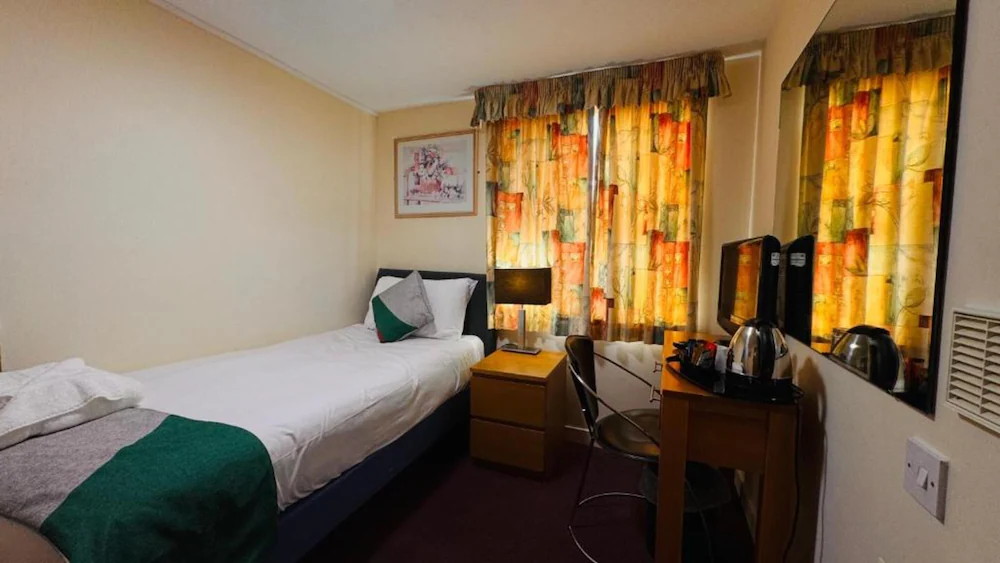 The Highland Hotel — 5
