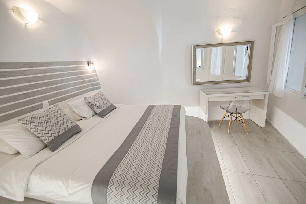Vogue Suites — 2
