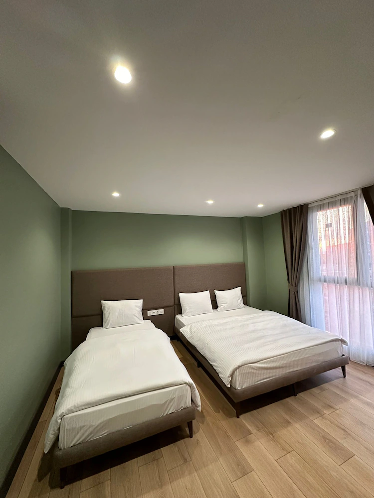 Heaven Inn Airport Hotel — 3
