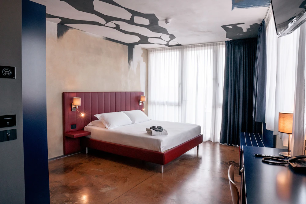 K Modern Hotel — 2