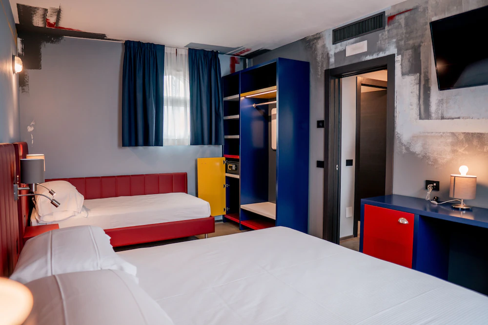 K Modern Hotel — 1