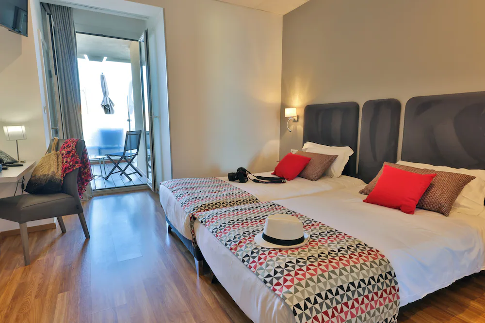 HOTEL MEDITERRANEE — 5