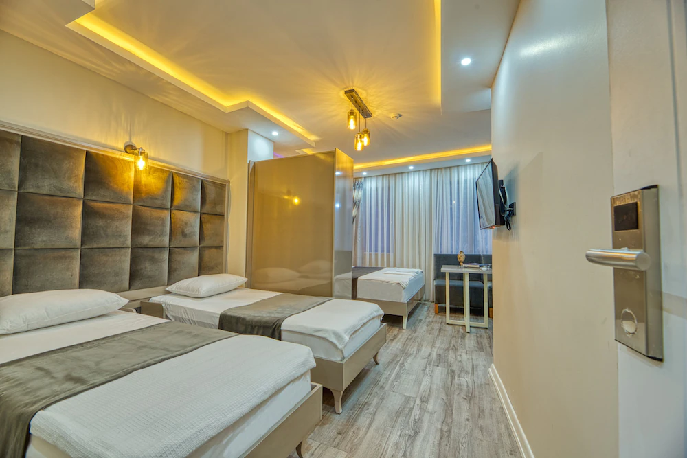 Galatagreenapple Hotel — 7