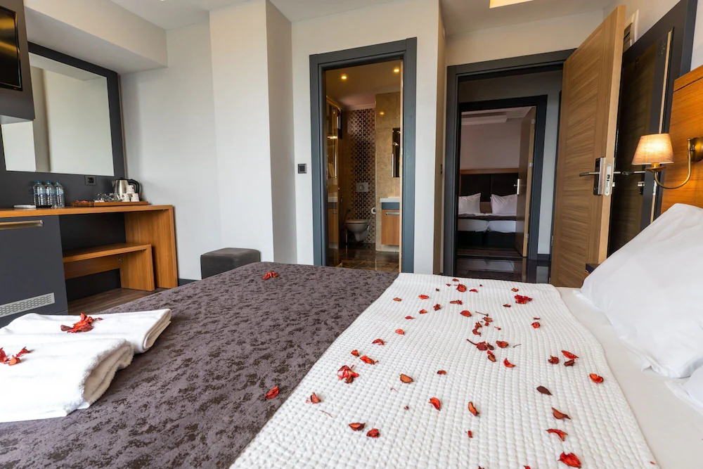Emay Otel — 3