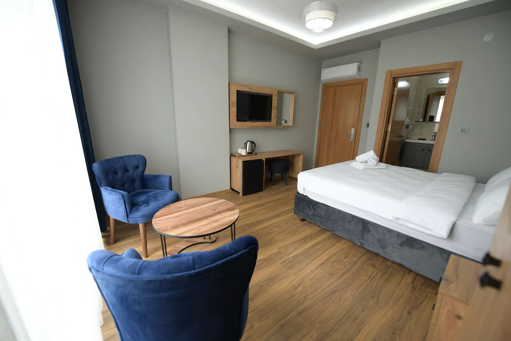 Poal Group Hotel — 1