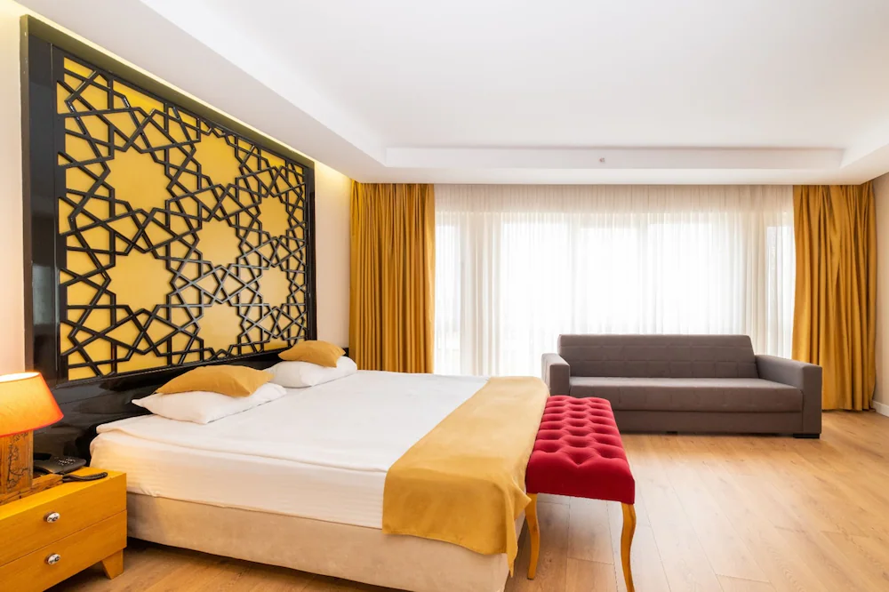 Vivera Hotel & Suites — 3