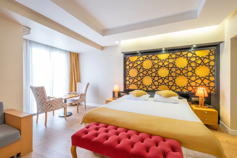 Vivera Hotel & Suites — 5