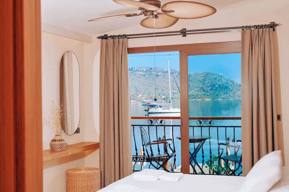 Naxos Beach Hotel — 3