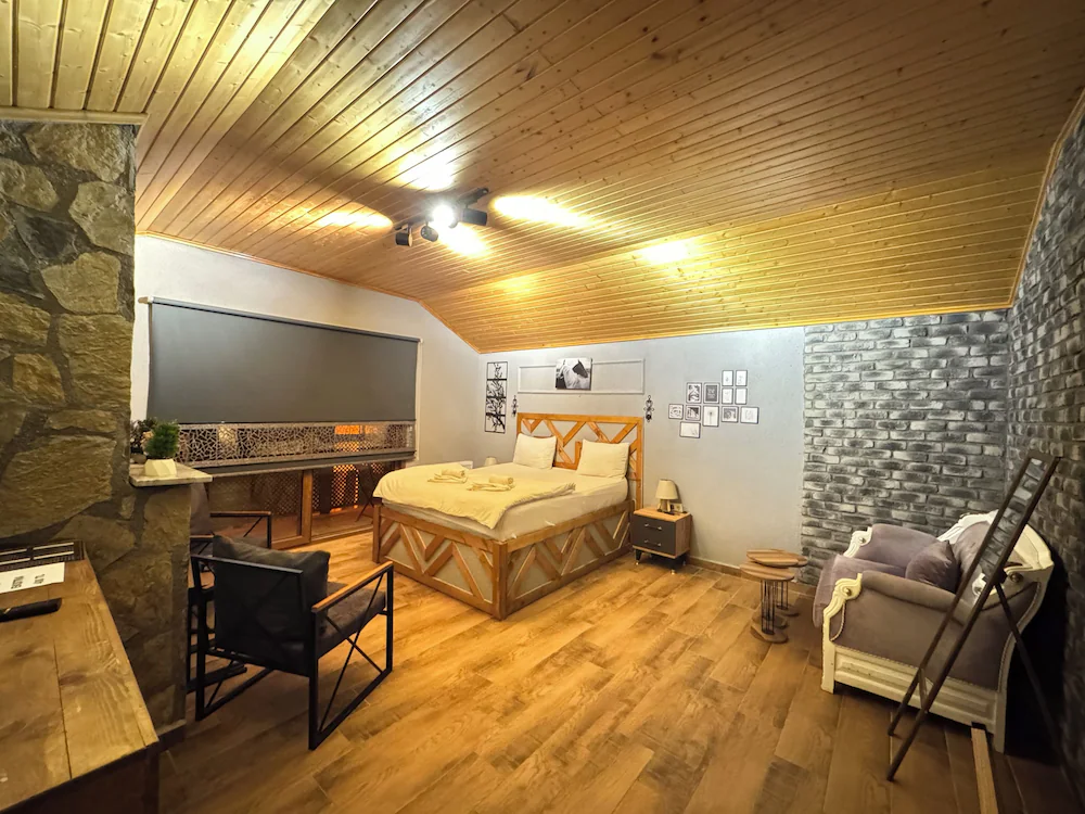 Tas Mahall Luxury Hotel — 3