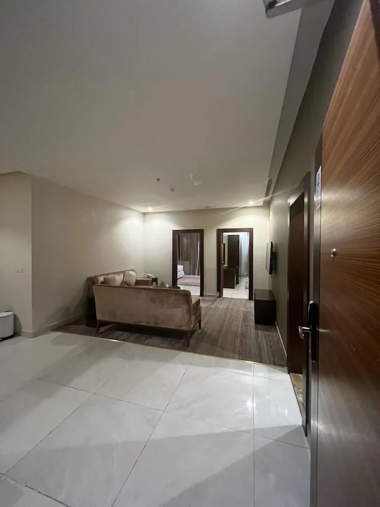 Obhur Home Suites — 2